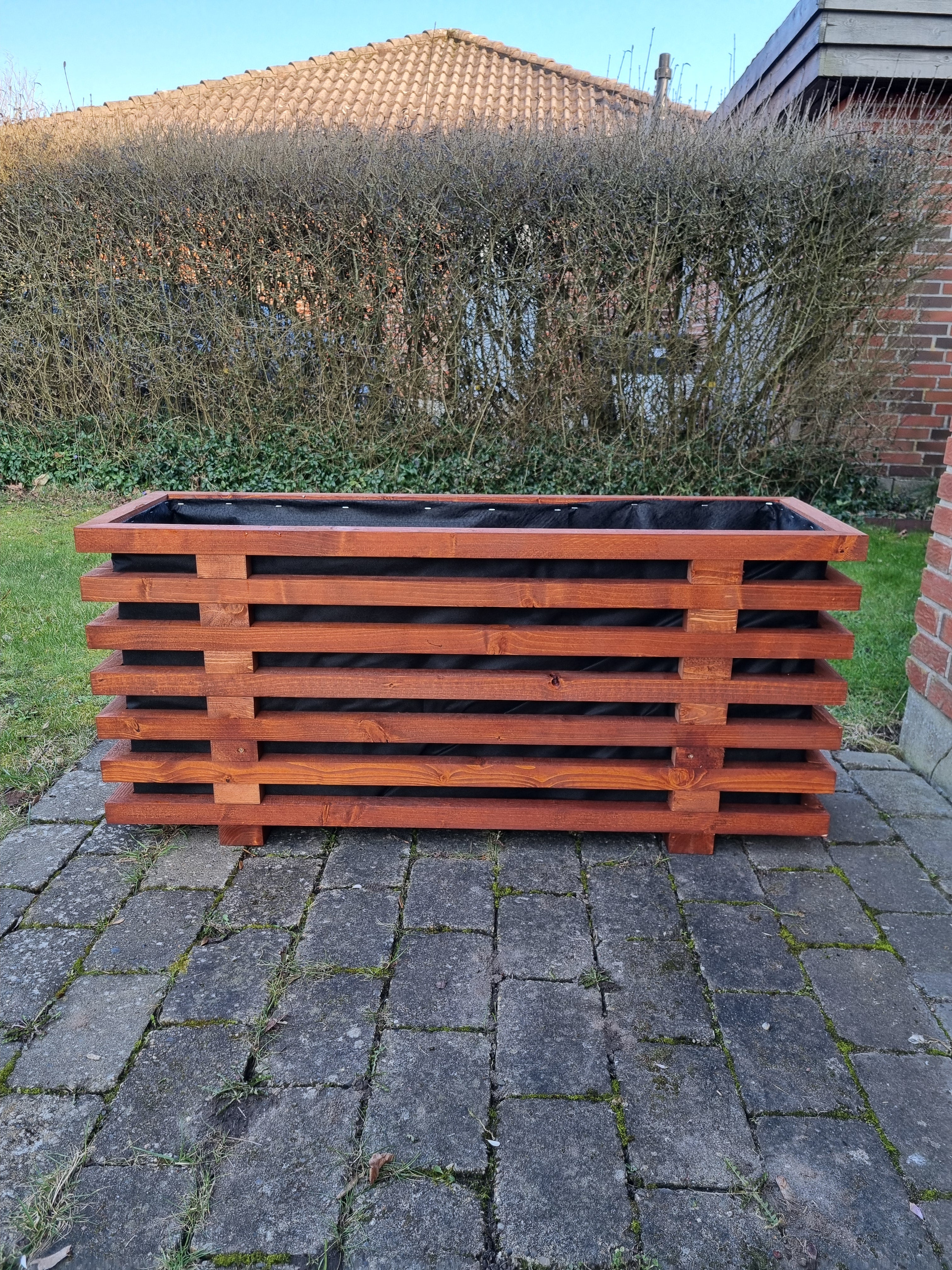 Snedkerlavet blomsterkasse i massivt træ - Fås i 3 farver - 120 x 37 x 49 cm