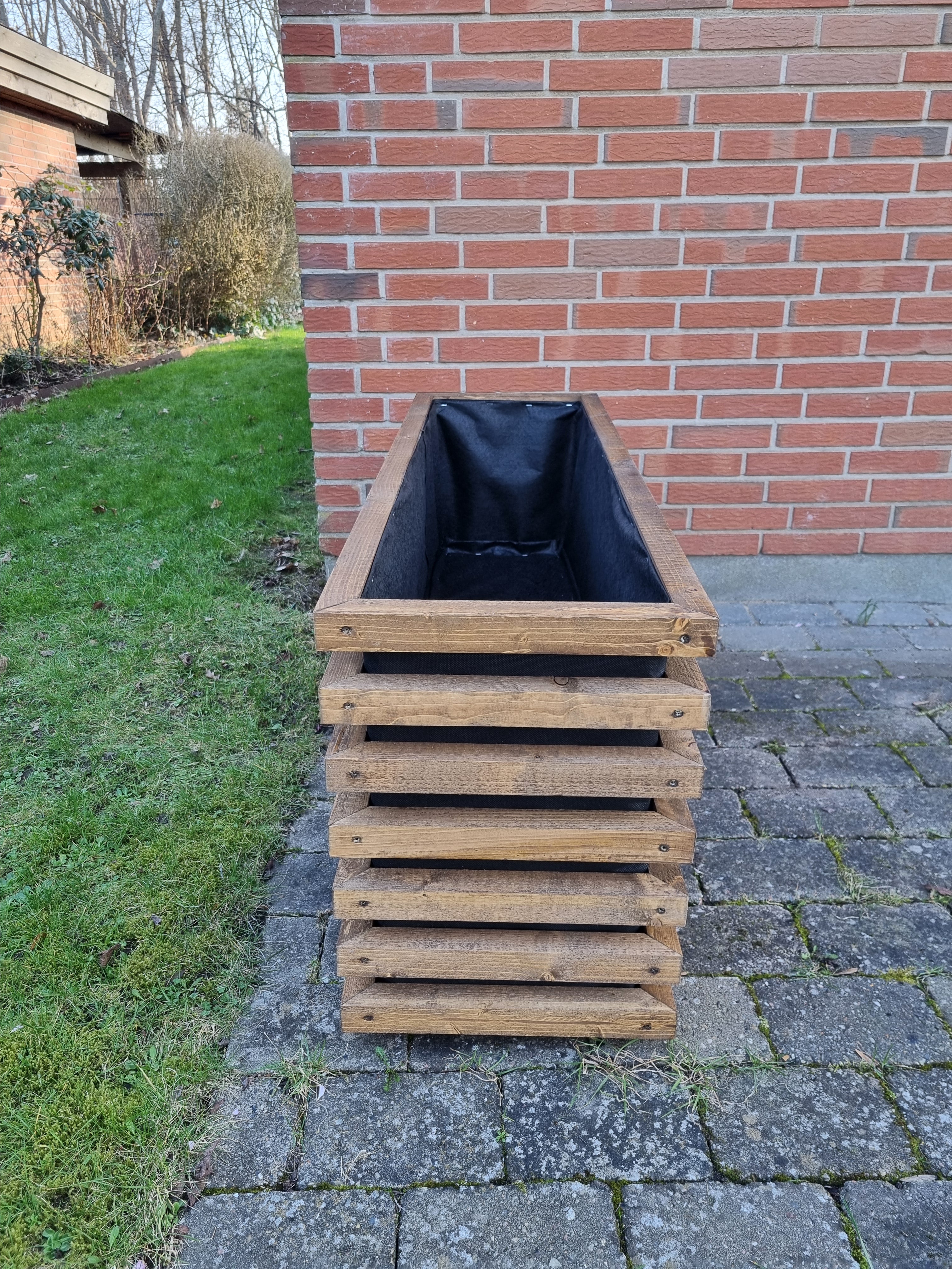 Snedkerlavet blomsterkasse i massivt træ - Fås i 3 farver - 120 x 37 x 49 cm